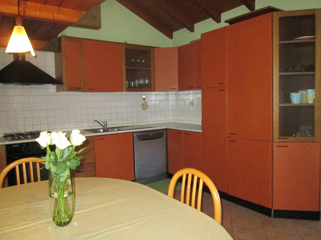 Bed and Breakfast La Casa Del Borgo à Brissago-Valtravaglia Extérieur photo