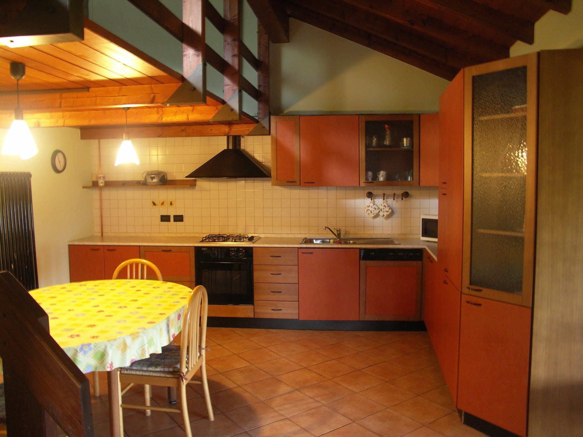 Bed and Breakfast La Casa Del Borgo à Brissago-Valtravaglia Extérieur photo
